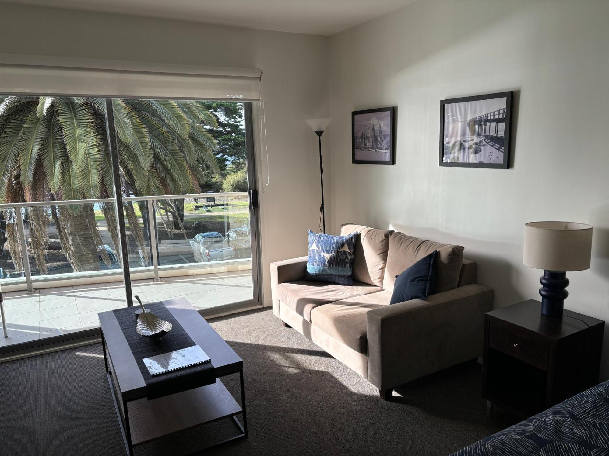 Waterfront@Waves Apartment Cowes Exterior photo