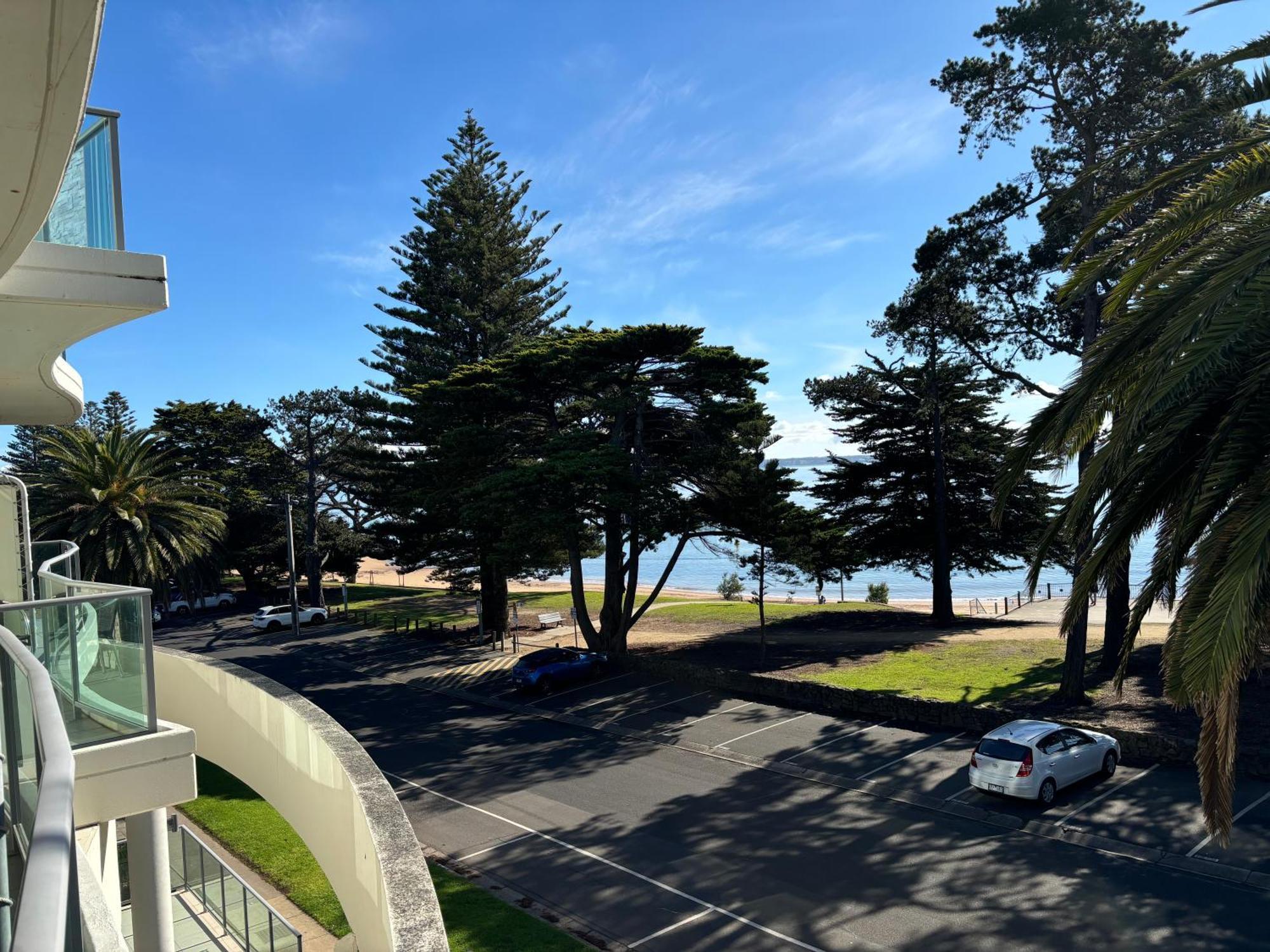 Waterfront@Waves Apartment Cowes Exterior photo